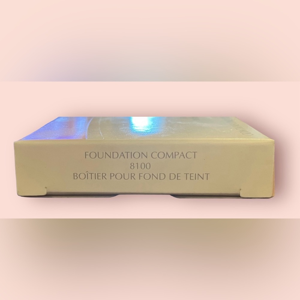 Mary Kay Time Wise Foundation Compact - Picture 4 of 6